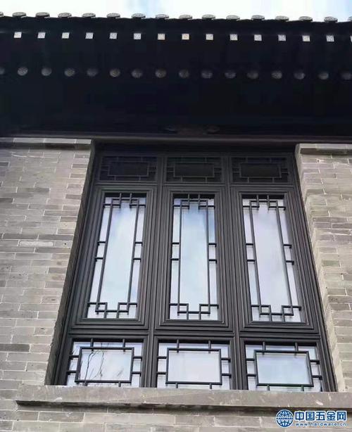 仿古龟背门窗定做厂家铝合金型材抗氧化 冠墅阳光_金属窗_门窗及配件